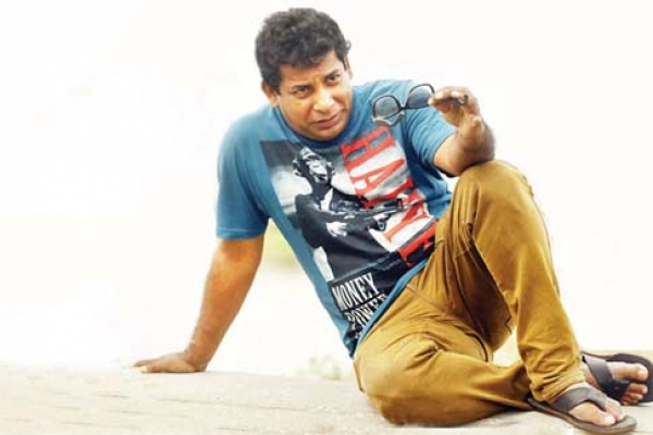 ফেসবুক অ্যাকাউন্ট নিয়ে দুশ্চিন্তায় মোশাররফ করিম