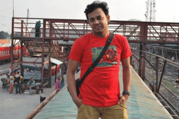 ‘জাদুর শহর’ নিয়ে মীরাক্কেলের আবু হেনা রনি