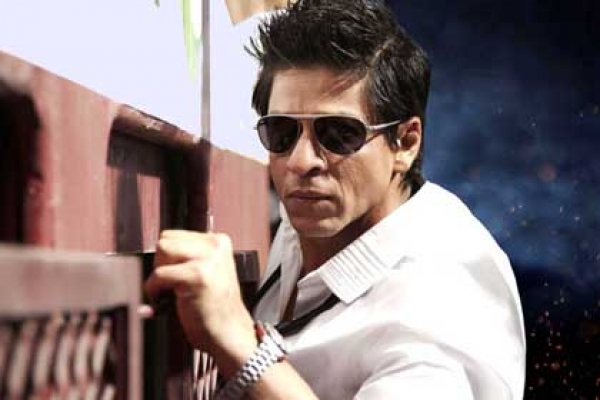 শাহরুখের জন্য জুতা বানিয়ে জেলে!‌