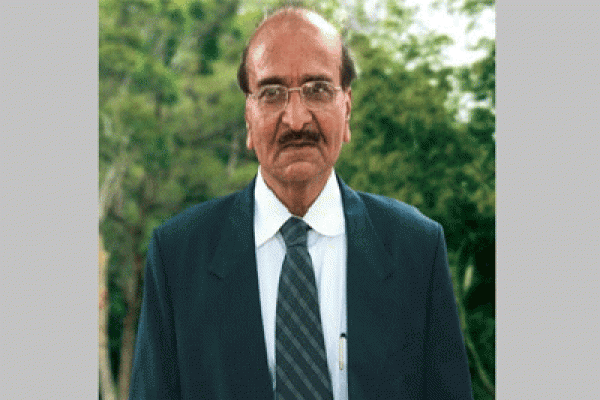 বাড়ি বাড়ি ঘুরে গুঁড়ো সাবান বিক্রেতা এখন ২৫০০ কোটির মালিক