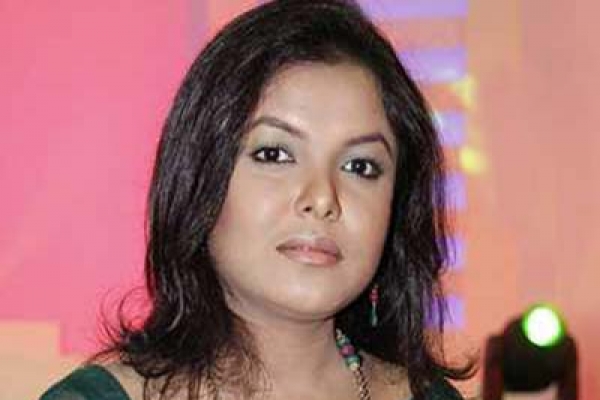 মামলা করবেন হুমায়ূনপত্নী শাওন!