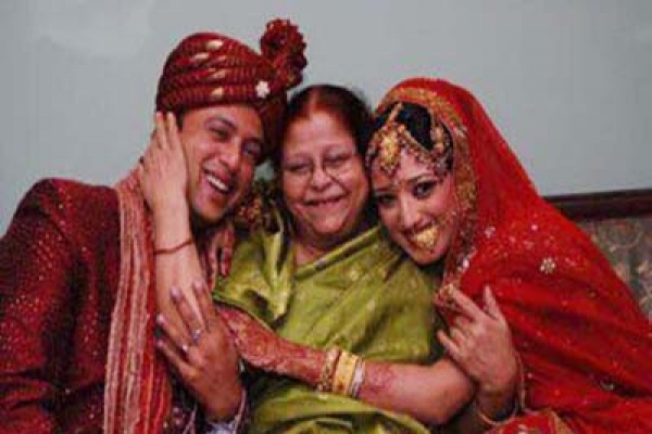 নায়ক রিয়াজের মা আর নেই