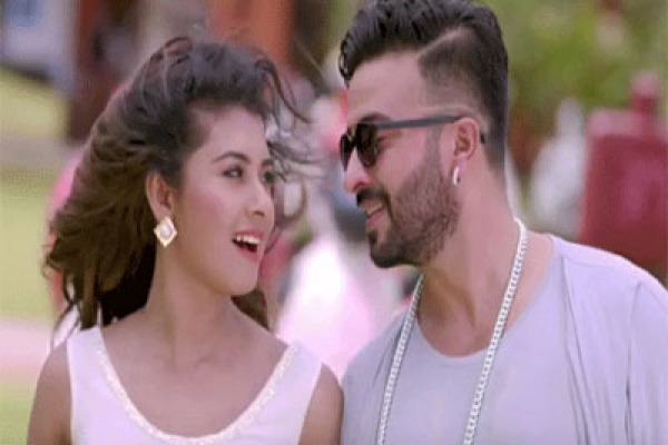 শাকিব-বুবলীর চমক