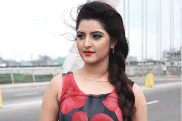 গুলশান হামলা নিয়ে ছবিতে পরীমণি!  গুলশান হামলা নিয়ে ছবিতে পরীমণি!