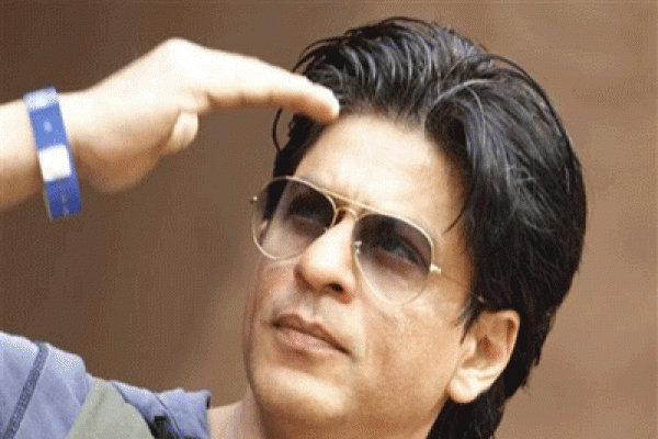 শাহরুখের চরিত্র কেমন, জানালেন কিং খানের সাবেক কর্মচারীরা