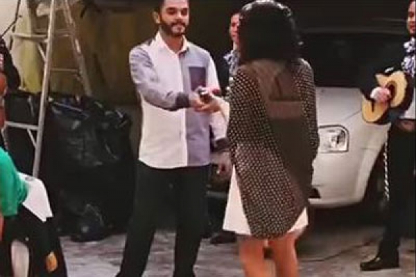 বিয়ের প্রস্তাব পেয়ে যা কাণ্ড বাঁধালেন এই মহিলা!