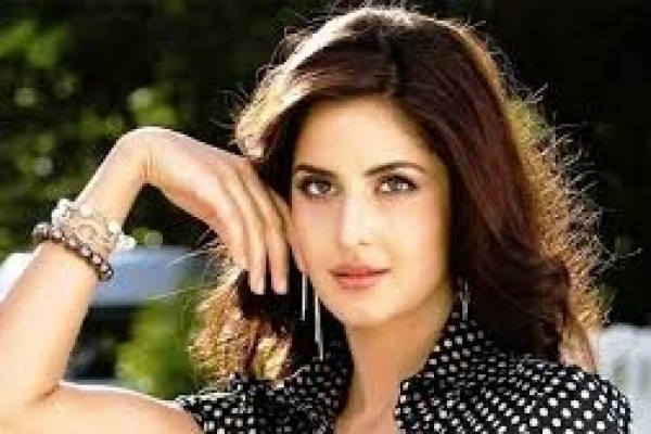  ক্যাটরিনার পৃথিবীর প্রিয় মানুষটি কে জানেন!