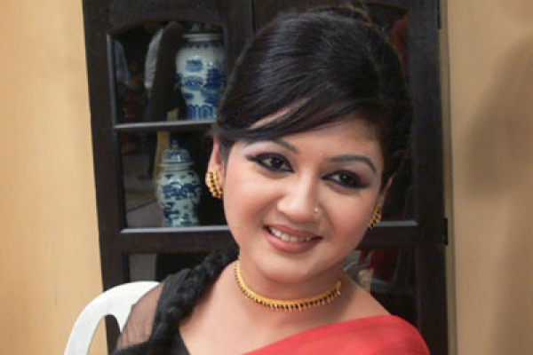 এবার বিসর্জনে নাম লেখালেন জয়া আহসান