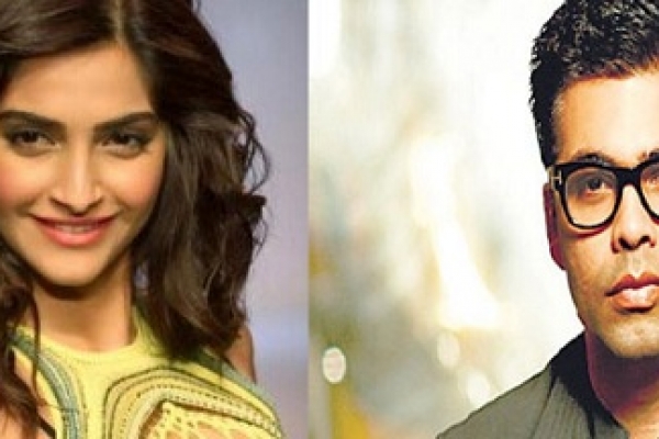 করণ জোহর ঠোঁটে একটা নকল হাসি ঝুলিয়ে রাখেন