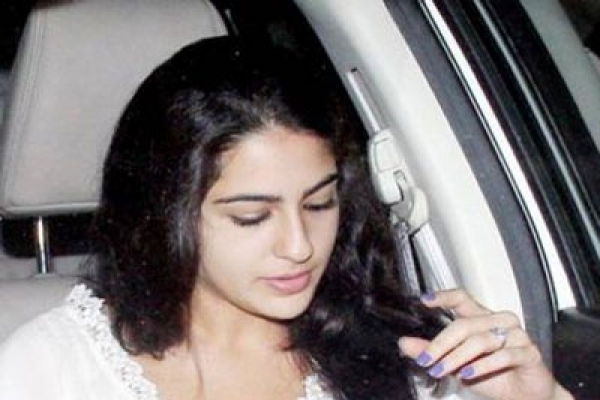 সারা আলীকে নিয়ে গুজব