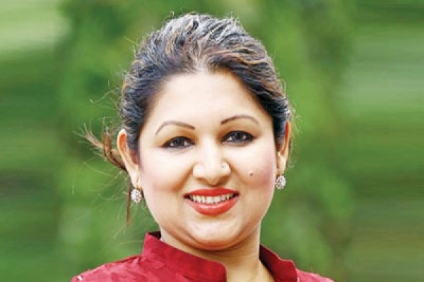 এবার দিঠি গাইবেন ‘আকাশটা বাড়াচ্ছে মেঘ, বাতাসটা বাড়াচ্ছে বেগ’