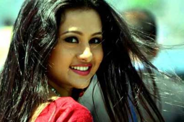 বিড়ালের গলায় ঘণ্টা বাঁধবে কে?