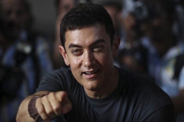 ‘ভদ্রভাবে’ অতিথি তাড়ানোর কৌশল শেখালেন আমির খান