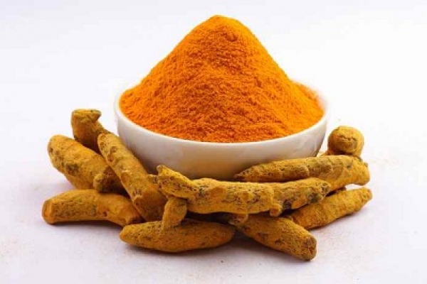  ১৪টি ওষুধের সমান উপকারী হলুদ