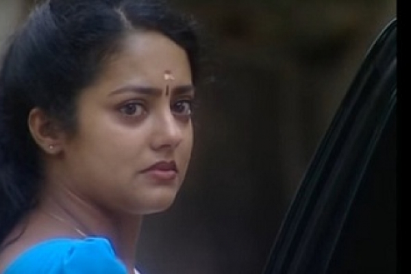 জনপ্রিয় অভিনেত্রী রেখার রহস্যজনক মৃত্যু!