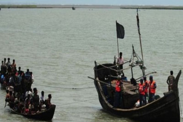 রোহিঙ্গাদের আরও ছয়টি নৌকা ফেরত পাঠিয়েছে বিজিবি