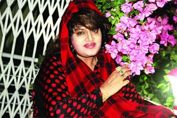 আমার গর্ব আমি বাংলাদেশের মেয়ে : অঞ্জু ঘোষ