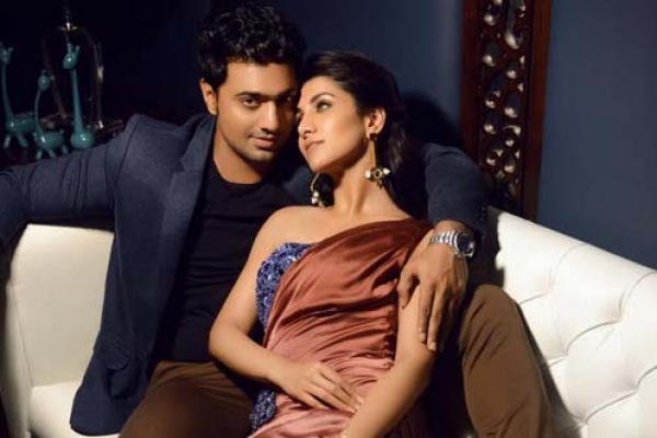 অবশেষে সুখবর এলো দেবের পরিবারে  