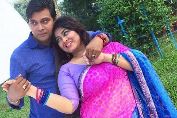 বছরের প্রচারণায় সেরা ‘রাত্রির যাত্রী’