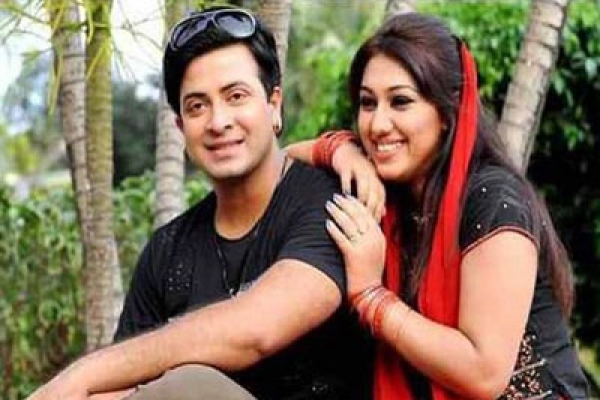 অপু বিশ্বাস ফিরে আসায় খুশি হয়ে যা বললেন শাকিব খান