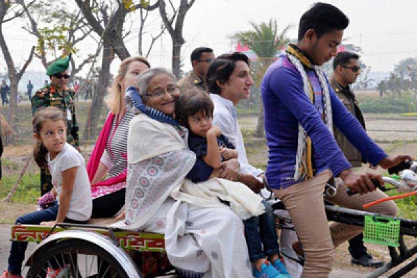 প্রধানমন্ত্রীকে যে কথাটি বলা হয়নি সেই ভ্যানচালক ইমাম শেখের