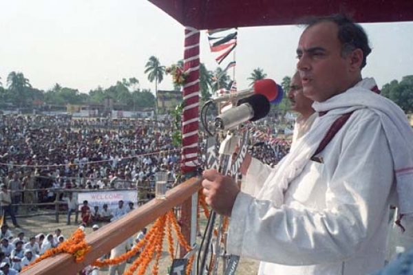 রাজীব গান্ধী হত্যার ‘বিস্ফোরক তথ্য’ সিআইএ গোপন রিপোর্টে