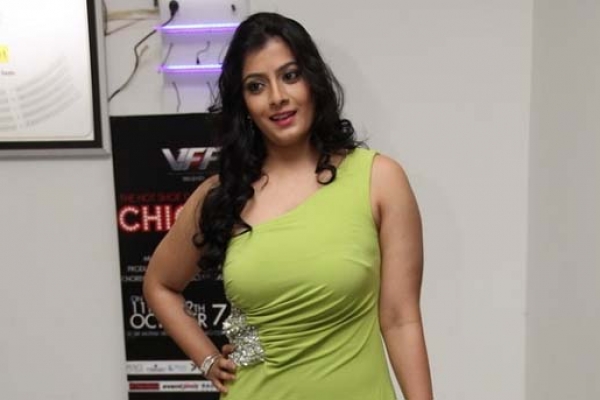 কুপ্রস্তাব দিয়েছিল টিভি চ্যানেলের কর্তা, বিস্ফোরক অভিযোগ অভিনেত্রীর