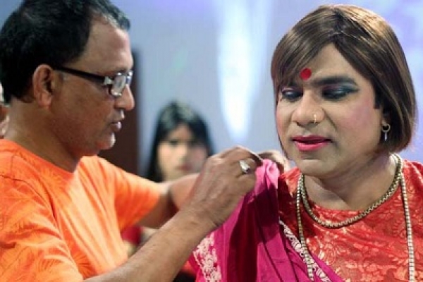 তৃতীয় লিঙ্গের চরিত্রে মিশা সওদাগর