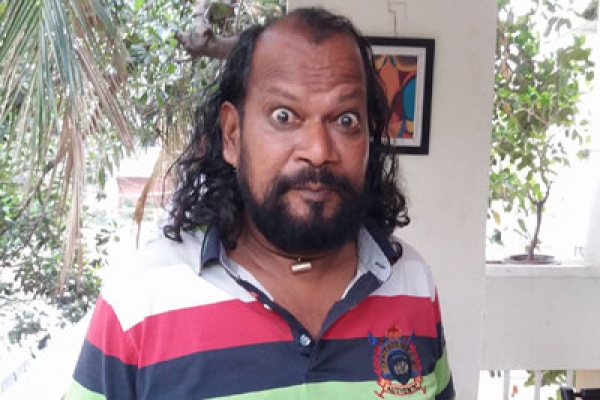 পর্দার ভিলেন, বাস্তবের নায়ক নিরঞ্জন