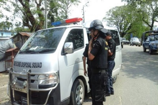 হঠাৎ কিভাবে একের পর এক জঙ্গি আস্তানার সন্ধান মিলছে