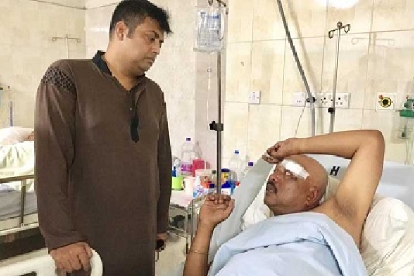হাসপাতালে ছুটে গেলেন অভিনেতা ওমর সানি