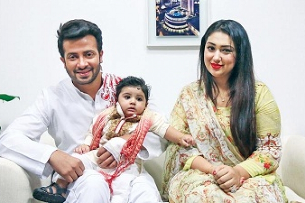  ‘কাজি আনছেন না কেন? অপু কি আমাকে বিয়ে করতে চাইছে না?’