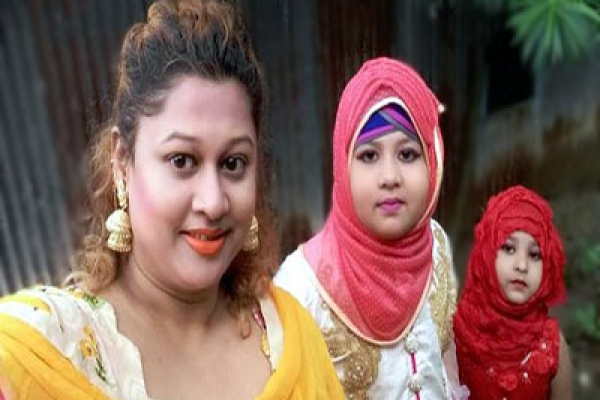 এখন কি করছেন, কেমন আছেন সেই চিত্রনায়িকা ময়ূরী?