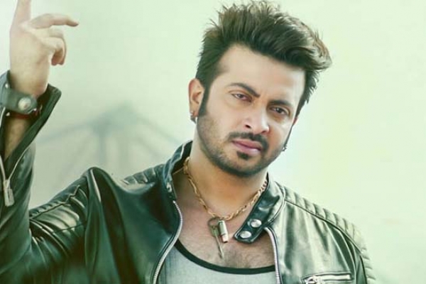 আরও নতুন পাঁচ ছবিতে শাকিব খান