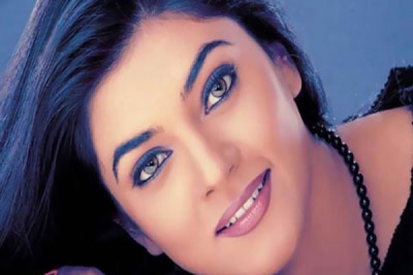 দীর্ঘদিন পর গণমাধ্যমের সামনে এসে যা বললেন সুস্মিতা