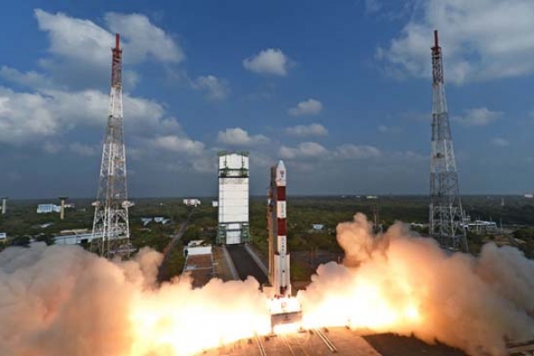 ৭ প্রতিবেশীকে সাথে নিয়ে মহাকাশে আরও প্রভাবশালী ভারত