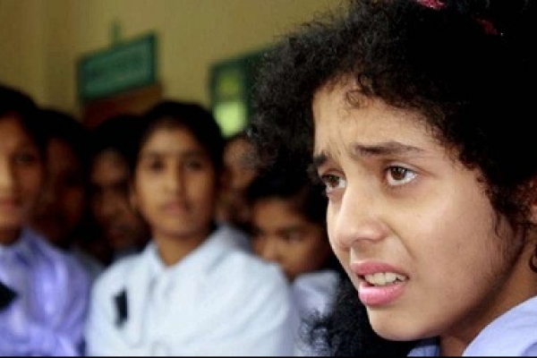 থানায় কিশোরীর আকুতি ‘ও স্যার, আমাকে বাঁচান’