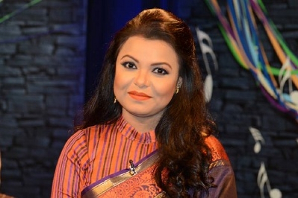  ‘কী যেন ফেলে গেছিলাম এই শহরে’