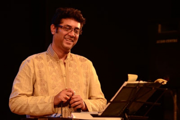 ঢাকায় এসে ব্যাগ হারিয়ে ফেললেন ভারতীয় শিল্পী সৈকত