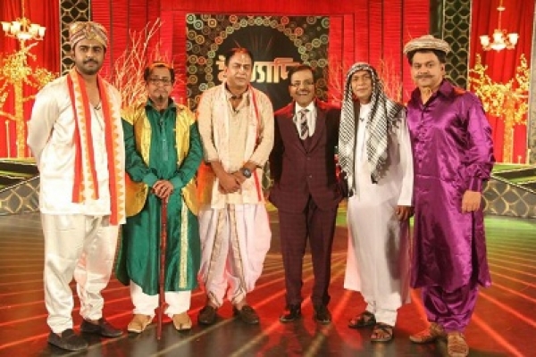 বাড়তি আনন্দ নিয়ে আজ হানিফ সংকেতের ‌‘ইত্যাদি’