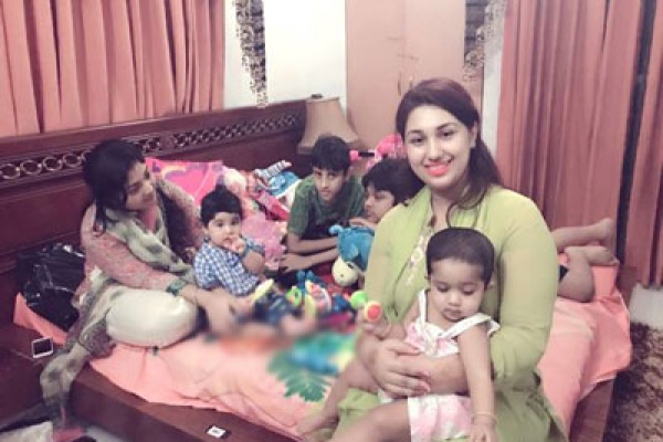 দাদু-ফুফু-মামাদের সঙ্গে ঈদ কেটেছে আবরামের : অপু বিশ্বাস