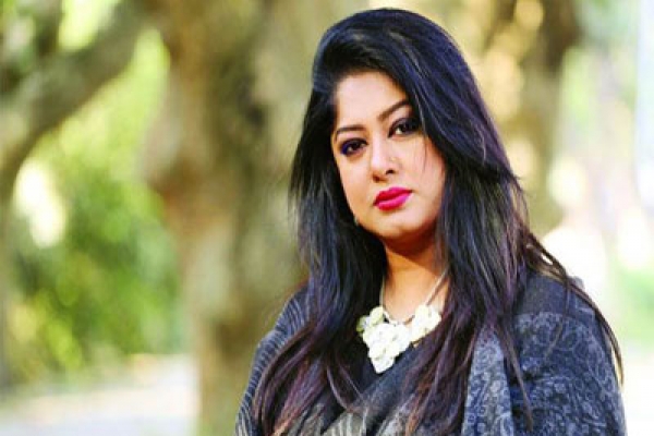 শিল্পী সমিতির পদ ছাড়লেন মৌসুমী