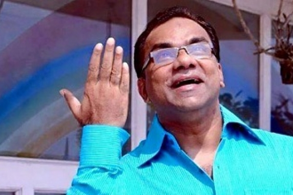 সভা থেকে বেরিয়ে দারুণ খুশি মিশা সওদাগর