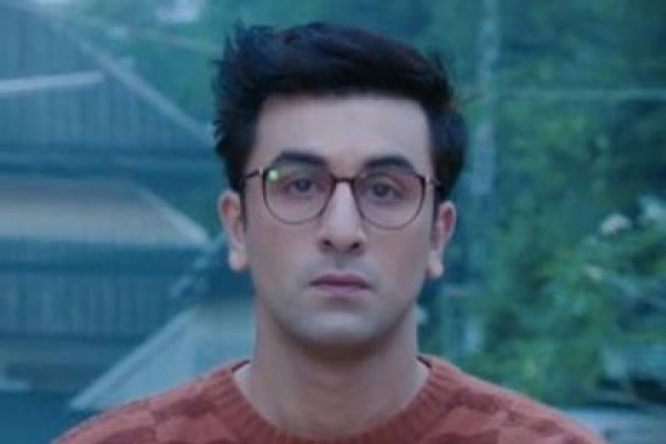 সরাসরি গোবিন্দার কাছে ক্ষমা চাইলেন রণবীর কপূর