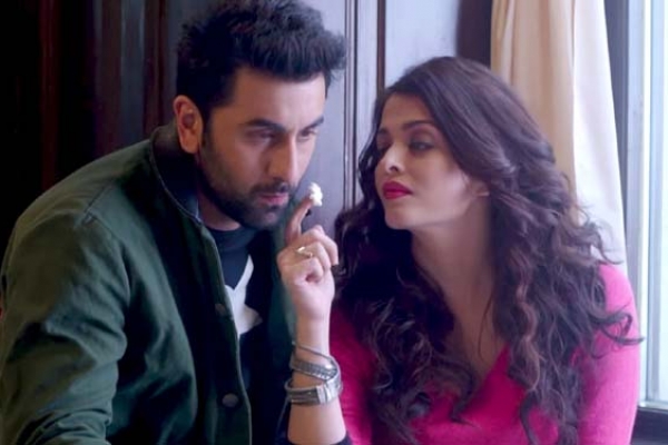 বয়সে ছোট প্রেমিকই পছন্দ করেন ঐশ্বরিয়া!