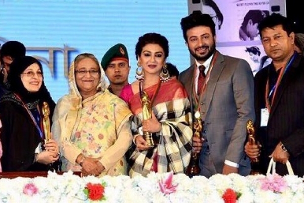 প্রধানমন্ত্রী শাকিব খানকে কী বলেছেন?