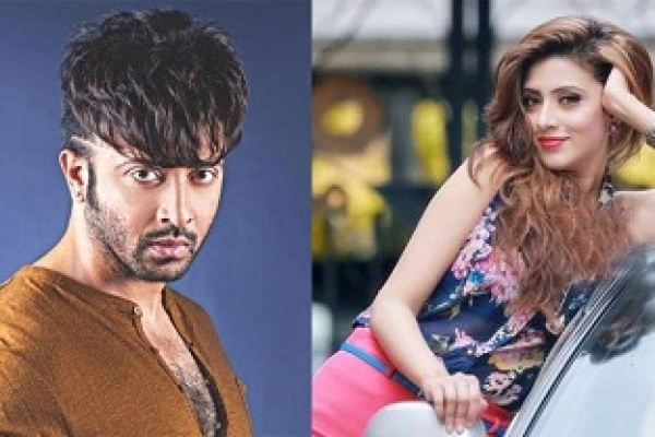 শাকিব খানের সঙ্গে দুই ছবিতে মিম