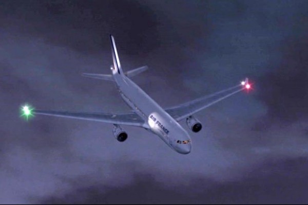 মারাত্মক ঘটনা, মাঝে আকাশে ক্ষেপণাস্ত্রের সামনে যাত্রীবাহী বিমান!