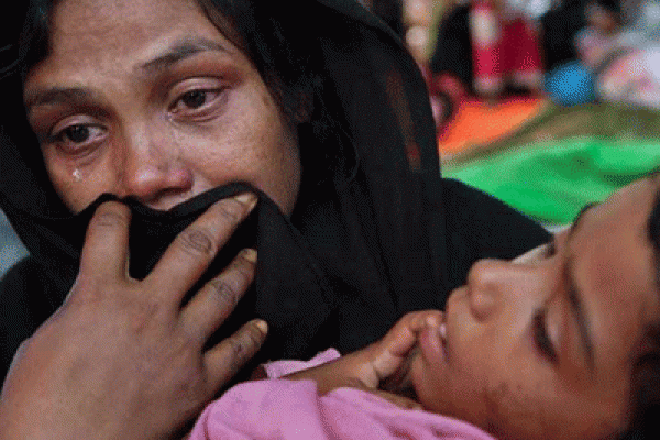 মেরে ফেলুন, তবুও ফেরত যেতে চাই না: রোহিঙ্গা নারী