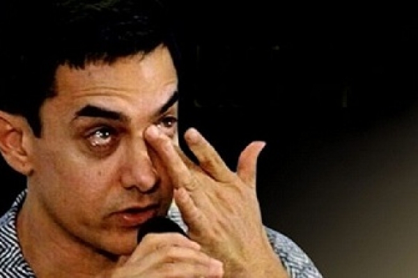  বন্যার্তদের জন্য ২৫ লাখ রুপি দান করলেন আমির খান